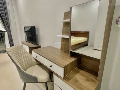 Bach Dang Street, Vietnam Bach Dang Street, Vietnam