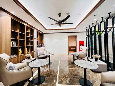 Hong Tien Street, Vietnam Hong Tien Street, Vietnam