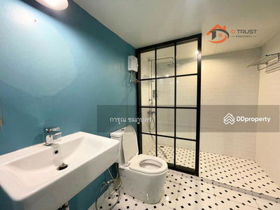 10500, Bangkok, Thailand 10500, Bangkok, Thailand