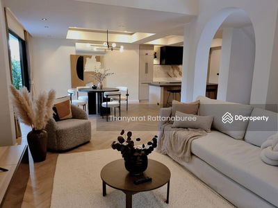 Beautiful house for rent located in Ekkamai Sukhumvit, Bangkok, Thailand Beautiful house for rent located in Ekkamai Sukhumvit, Bangkok, Thailand