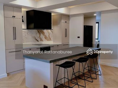 Beautiful house for rent located in Ekkamai Sukhumvit, Bangkok, Thailand Beautiful house for rent located in Ekkamai Sukhumvit, Bangkok, Thailand