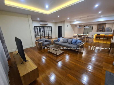 House for rent located between BTS Phrakanong and Ekkamai, Bangkok, Thailand House for rent located between BTS Phrakanong and Ekkamai, Bangkok, Thailand