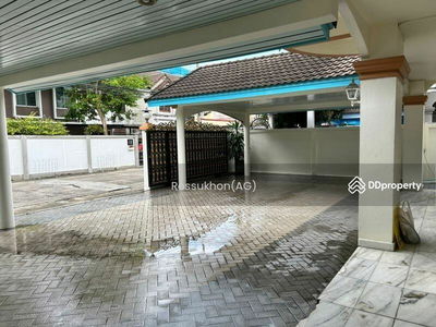 Rangsiya Sukhumvit 103, Bangkok, Thailand Rangsiya Sukhumvit 103, Bangkok, Thailand