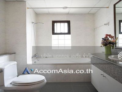 Liang Garden, Bangkok, Thailand Liang Garden, Bangkok, Thailand