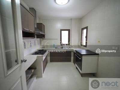 Moobaan Setthasiri Bangna-Wongwaen, Samut Prakan, Thailand Moobaan Setthasiri Bangna-Wongwaen, Samut Prakan, Thailand