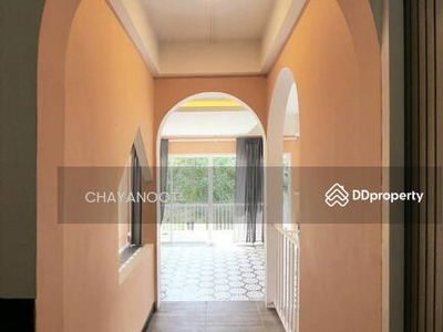 4 bedroom townhouse on Sukhumvit 71, Bangkok, Thailand 4 bedroom townhouse on Sukhumvit 71, Bangkok, Thailand