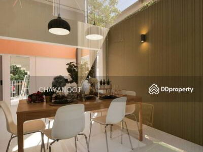 4 bedroom townhouse on Sukhumvit 71, Bangkok, Thailand 4 bedroom townhouse on Sukhumvit 71, Bangkok, Thailand