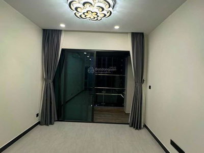 De La Sol, Vietnam De La Sol, Vietnam