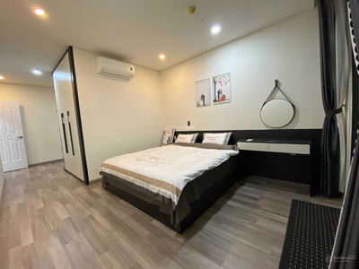 The Monarchy, Vietnam The Monarchy, Vietnam