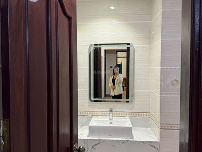 Trung Hoa Nhan Chinh, Vietnam Trung Hoa Nhan Chinh, Vietnam