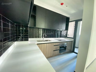 De La Sol, Vietnam De La Sol, Vietnam