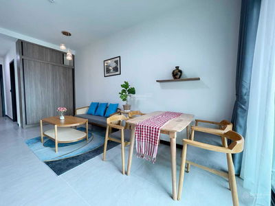 De La Sol, Vietnam De La Sol, Vietnam