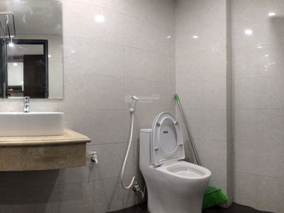 Gehäuse In Hanoi, Vietnam  Gehäuse In Hanoi, Vietnam