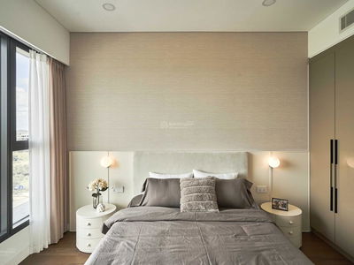 The River Thủ Thiêm, Vietnam  The River Thủ Thiêm, Vietnam