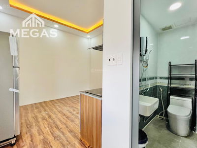 Lo Gom Street, Vietnam Lo Gom Street, Vietnam