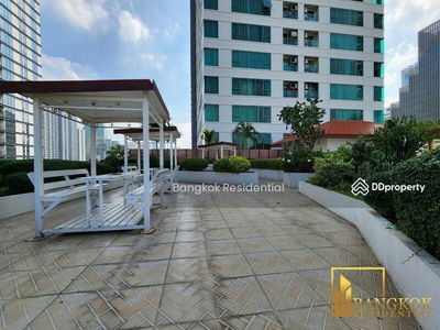 Sukhumvit Living Town, Bangkok, Thailand Sukhumvit Living Town, Bangkok, Thailand