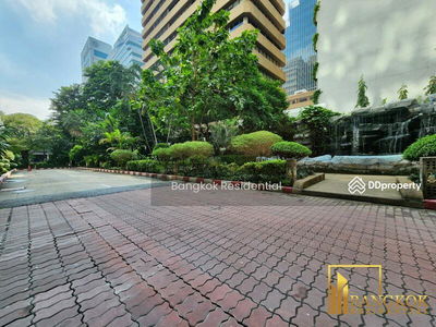 Sukhumvit Living Town, Bangkok, Thailand Sukhumvit Living Town, Bangkok, Thailand