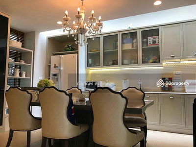 Luxury house, Soi Inthamara 9, Bangkok, Thailand Luxury house, Soi Inthamara 9, Bangkok, Thailand