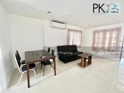 Gehäuse In Kathu, Thailand Gehäuse In Kathu, Thailand