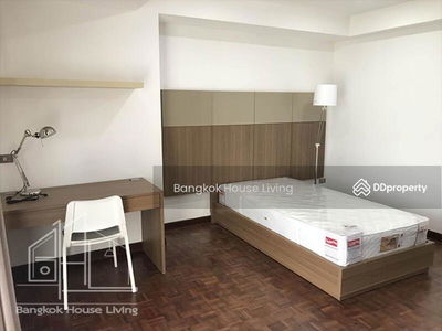 Prompong Mansion, Bangkok, Thailand Prompong Mansion, Bangkok, Thailand