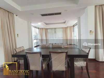 House in Compound, Bangkok, Thailand House in Compound, Bangkok, Thailand