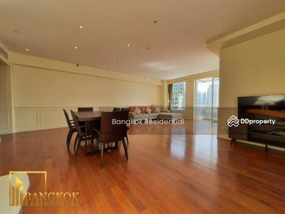 Langsuan Ville, Bangkok, Thailand Langsuan Ville, Bangkok, Thailand