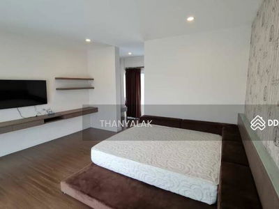 Luxury 3-story detached house, Village: Lumpini Suan Luang Rama 9, Bangkok, Thailand Luxury 3-story detached house, Village: Lumpini Suan Luang Rama 9, Bangkok, Thailand