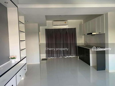 indy Srinakarin-Romklao, Bangkok, Thailand indy Srinakarin-Romklao, Bangkok, Thailand