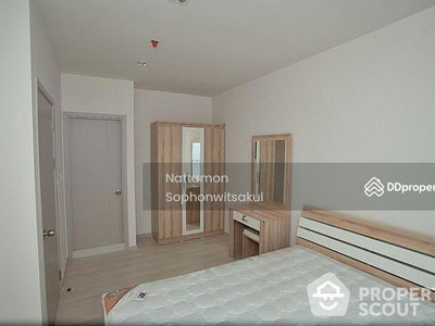 Life Sukhumvit 48, Bangkok, Thailand Life Sukhumvit 48, Bangkok, Thailand