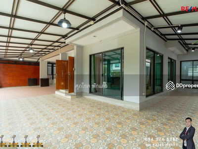 Life Bangkok Boulevard Ratchaphruek - Rattanatibet, Nonthaburi, Thailand Life Bangkok Boulevard Ratchaphruek - Rattanatibet, Nonthaburi, Thailand