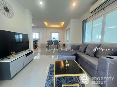 The Scenevanar (Baan Mae 9), Chon Buri, Thailand The Scenevanar (Baan Mae 9), Chon Buri, Thailand