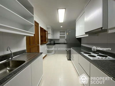 Acadamia Grand Tower, Bangkok, Thailand Acadamia Grand Tower, Bangkok, Thailand