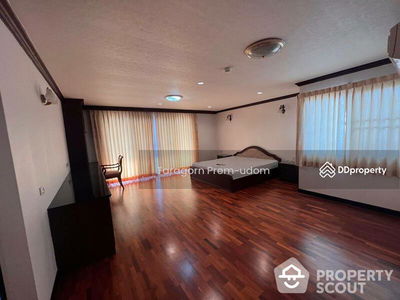 P.W.T. Mansion, Bangkok, Thailand P.W.T. Mansion, Bangkok, Thailand