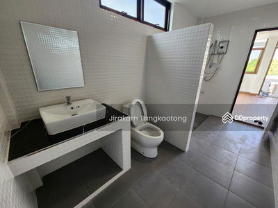 Townhouse, 4 bedrooms, 3 bathrooms, 1 kitchen, in Soi Bangkok Nonthaburi 43, Bangkok., Thailand Townhouse, 4 bedrooms, 3 bathrooms, 1 kitchen, in Soi Bangkok Nonthaburi 43, Bangkok., Thailand