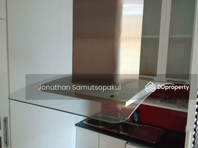 Baan Sathorn Chaopraya, Bangkok, Thailand Baan Sathorn Chaopraya, Bangkok, Thailand