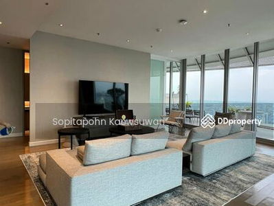 Magnolias Ratchadamri Boulevard, Bangkok, Thailand Magnolias Ratchadamri Boulevard, Bangkok, Thailand