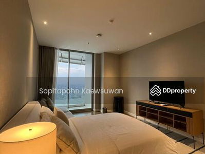 Magnolias Ratchadamri Boulevard, Bangkok, Thailand Magnolias Ratchadamri Boulevard, Bangkok, Thailand