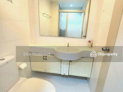 Lumpini Park Beach Jomtien, Chon Buri, Thailand Lumpini Park Beach Jomtien, Chon Buri, Thailand