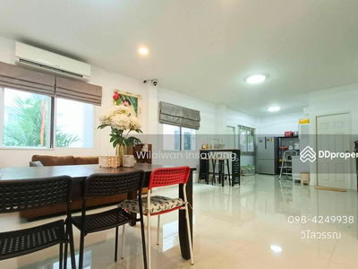 The Living 3 Soi Wat Lat Pla Duk, Nonthaburi, Thailand The Living 3 Soi Wat Lat Pla Duk, Nonthaburi, Thailand