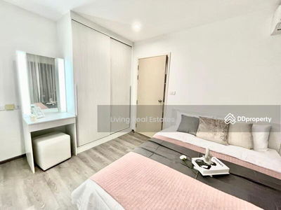 Rich Park @ Triple Station, Bangkok, Thailand Rich Park @ Triple Station, Bangkok, Thailand