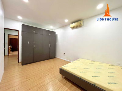 Yen The Street, Vietnam Yen The Street, Vietnam