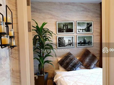 The Line Phahon-Pradipat, Bangkok, Thailand The Line Phahon-Pradipat, Bangkok, Thailand