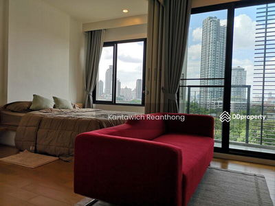 Blocs 77, Bangkok, Thailand Blocs 77, Bangkok, Thailand