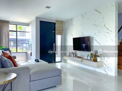 Airport Link Lat Krabang, Bangkok, Thailand Airport Link Lat Krabang, Bangkok, Thailand