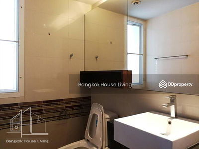 Richmond Hills Residence Thonglor 25, Bangkok, Thailand Richmond Hills Residence Thonglor 25, Bangkok, Thailand