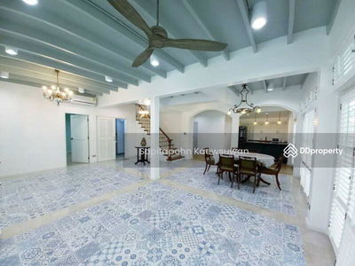 10400, Bangkok, Thailand 10400, Bangkok, Thailand