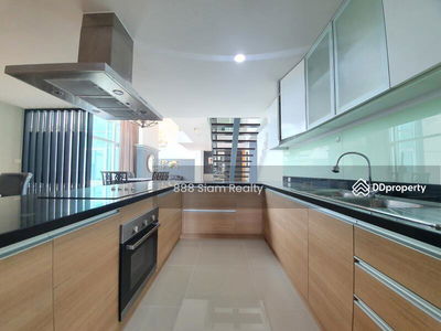 Circle Condominium, Bangkok, Thailand Circle Condominium, Bangkok, Thailand