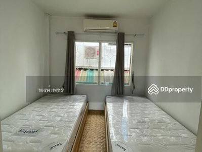 Hotel for rent, house for rent, near walking street Chiang Mai Gate Next to the Chiang Mai moat in Chiang Mai, Phra Singh Subdistrict, Chiang Mai, Thailand Hotel for rent, house for rent, near walking street Chiang Mai Gate Next to the Chiang Mai moat in Chiang Mai, Phra Singh Subdistrict, Chiang Mai, Thailand