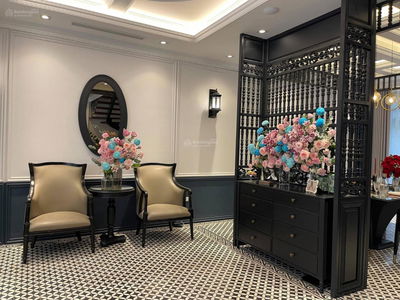 Rose Town, Vietnam Rose Town, Vietnam