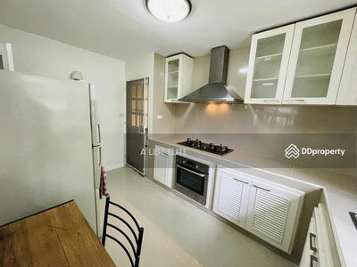 HOUSE PHROM PHONG Sukhumvit soi 31, Bangkok, Thailand HOUSE PHROM PHONG Sukhumvit soi 31, Bangkok, Thailand